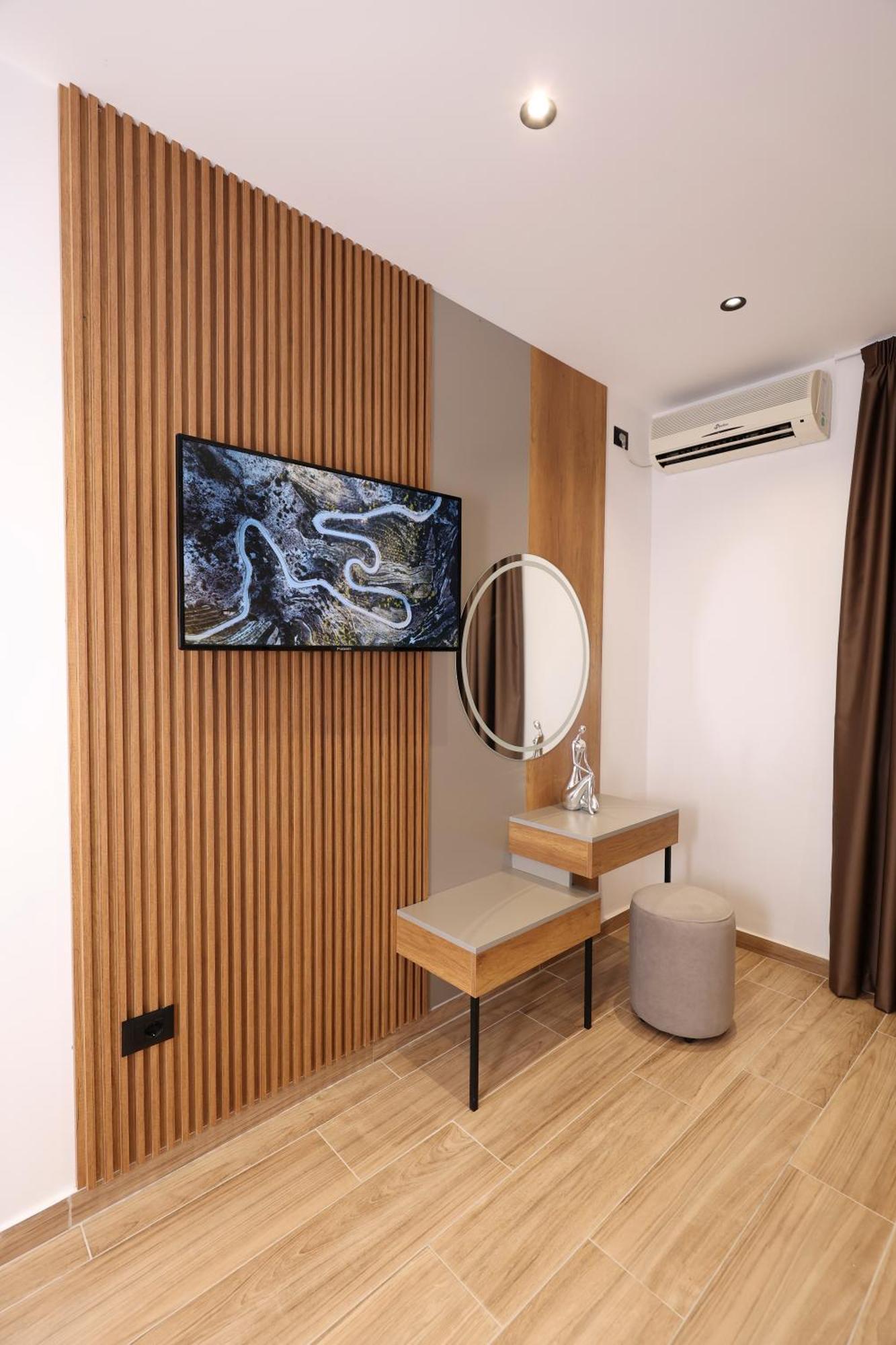 Emar Hotel Tirana